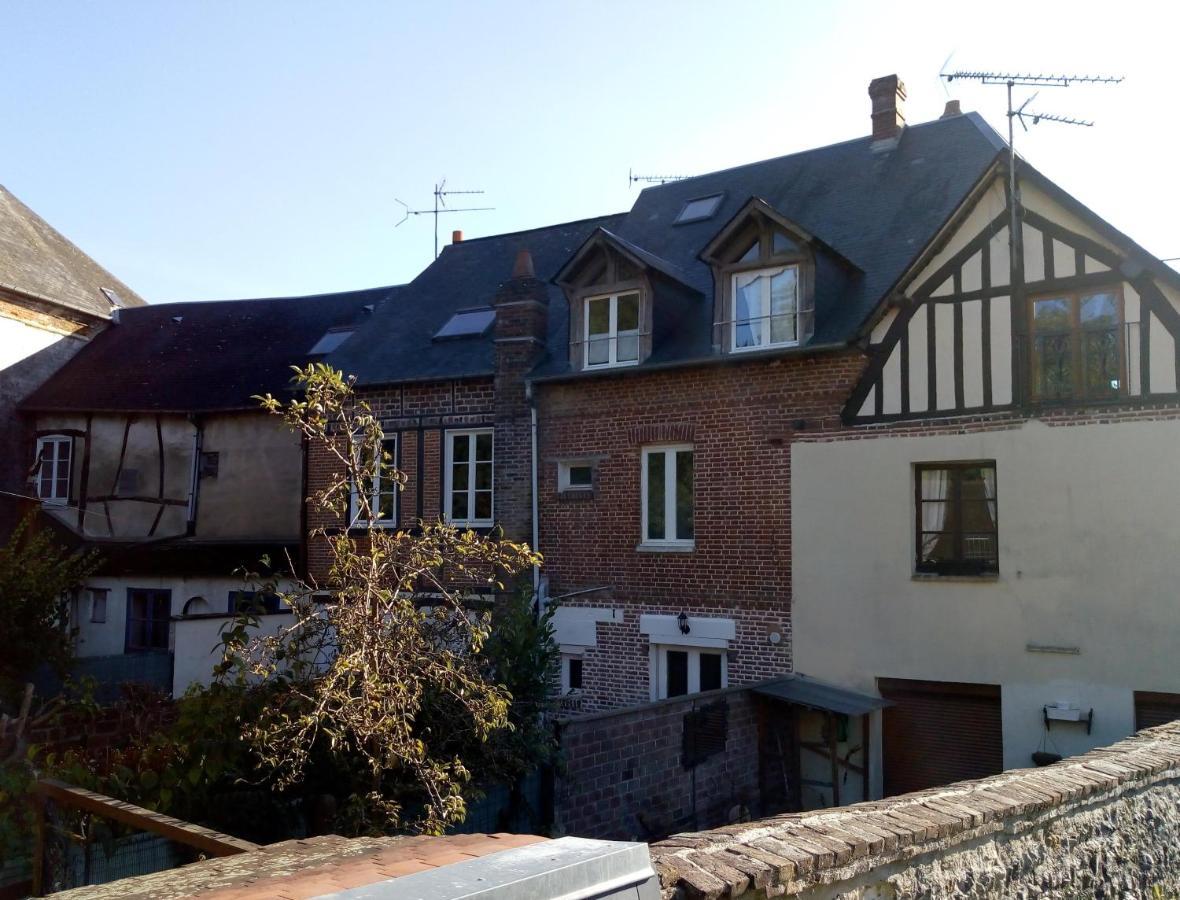 Happy Days Bed and Breakfast Lyons-la-Forêt Buitenkant foto